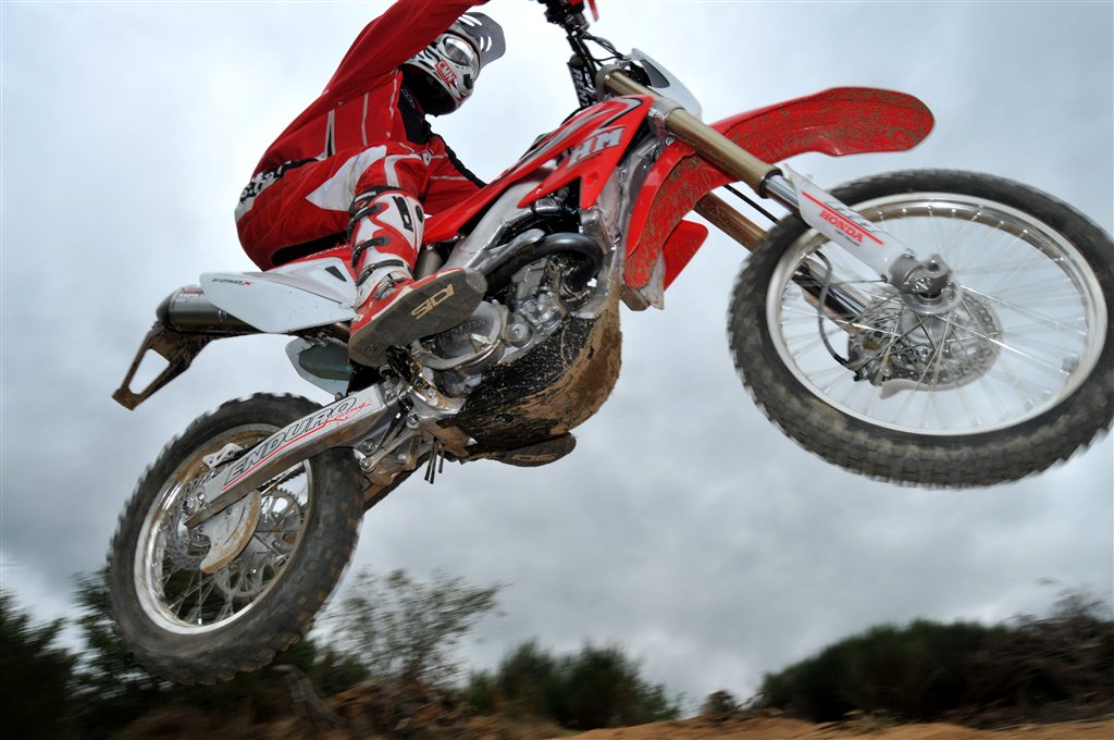 HoMo-legális aneb off road Hondy na notách