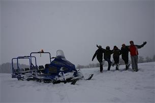 To je dost, žes´ nás taky jednou vyvez´, táto...